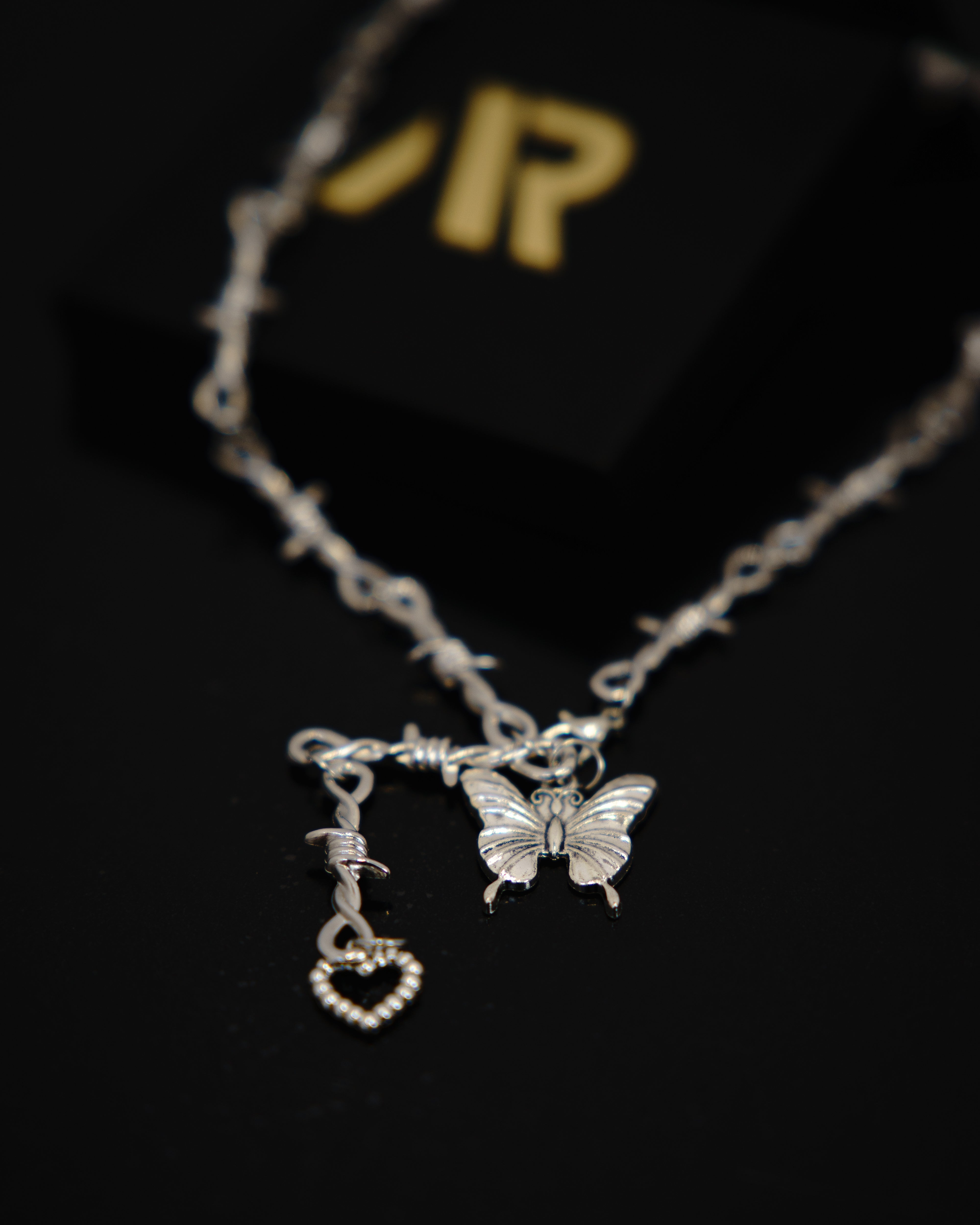 Golden Pulse Necklace AmsterdamRave
