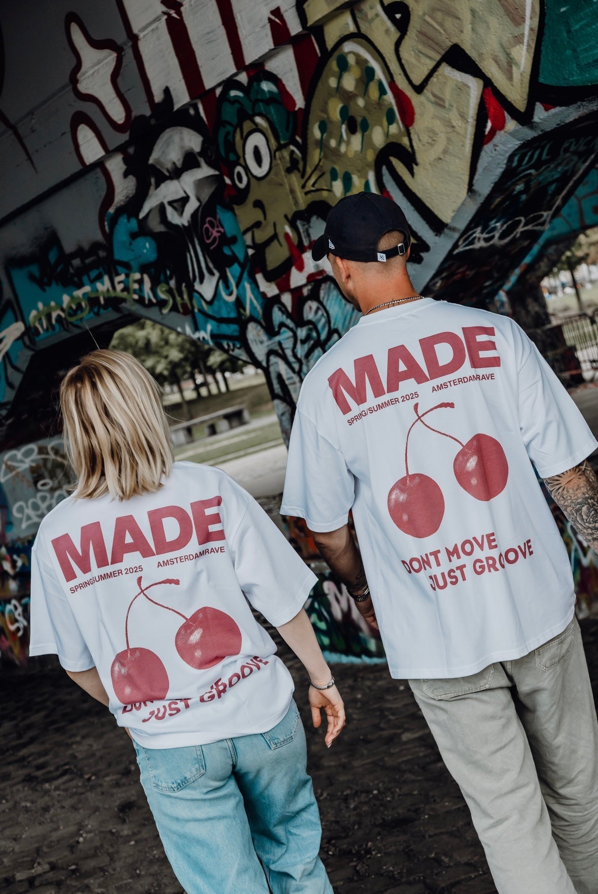 MADE – Oversized T-Shirt White AmsterdamRave