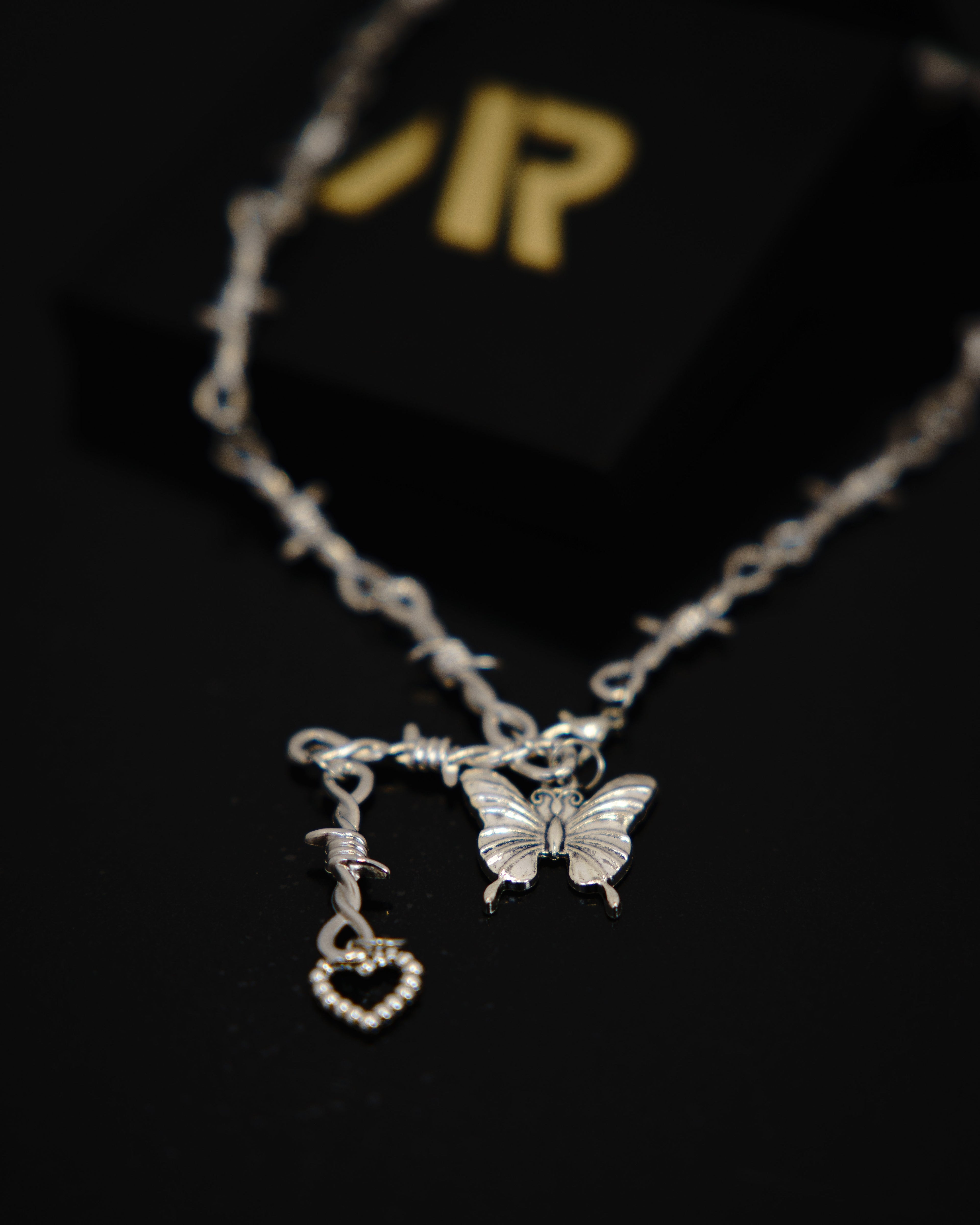 Golden Pulse Necklace AmsterdamRave
