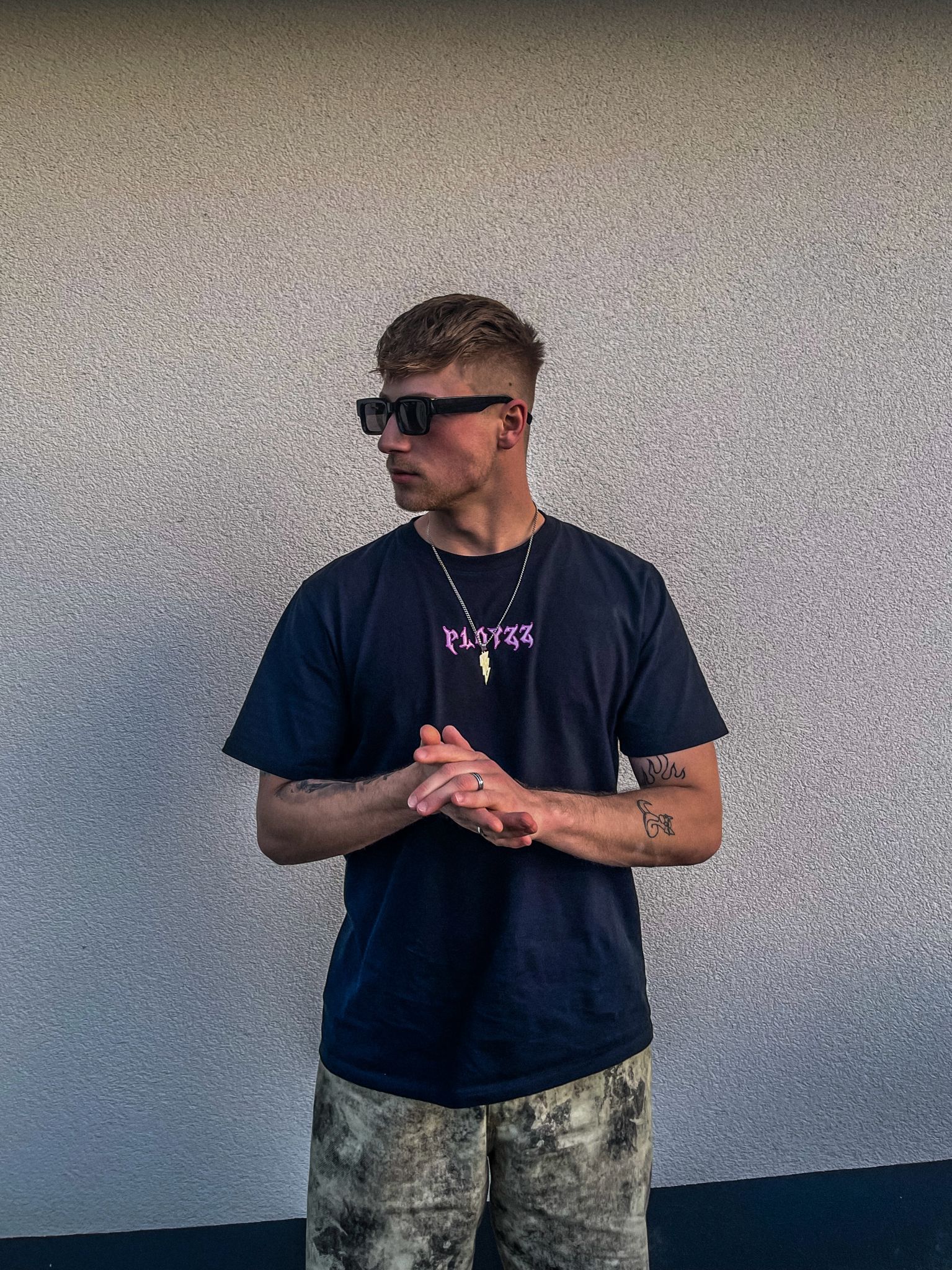 ONLY GOOD VIBES – Purple AmsterdamRave