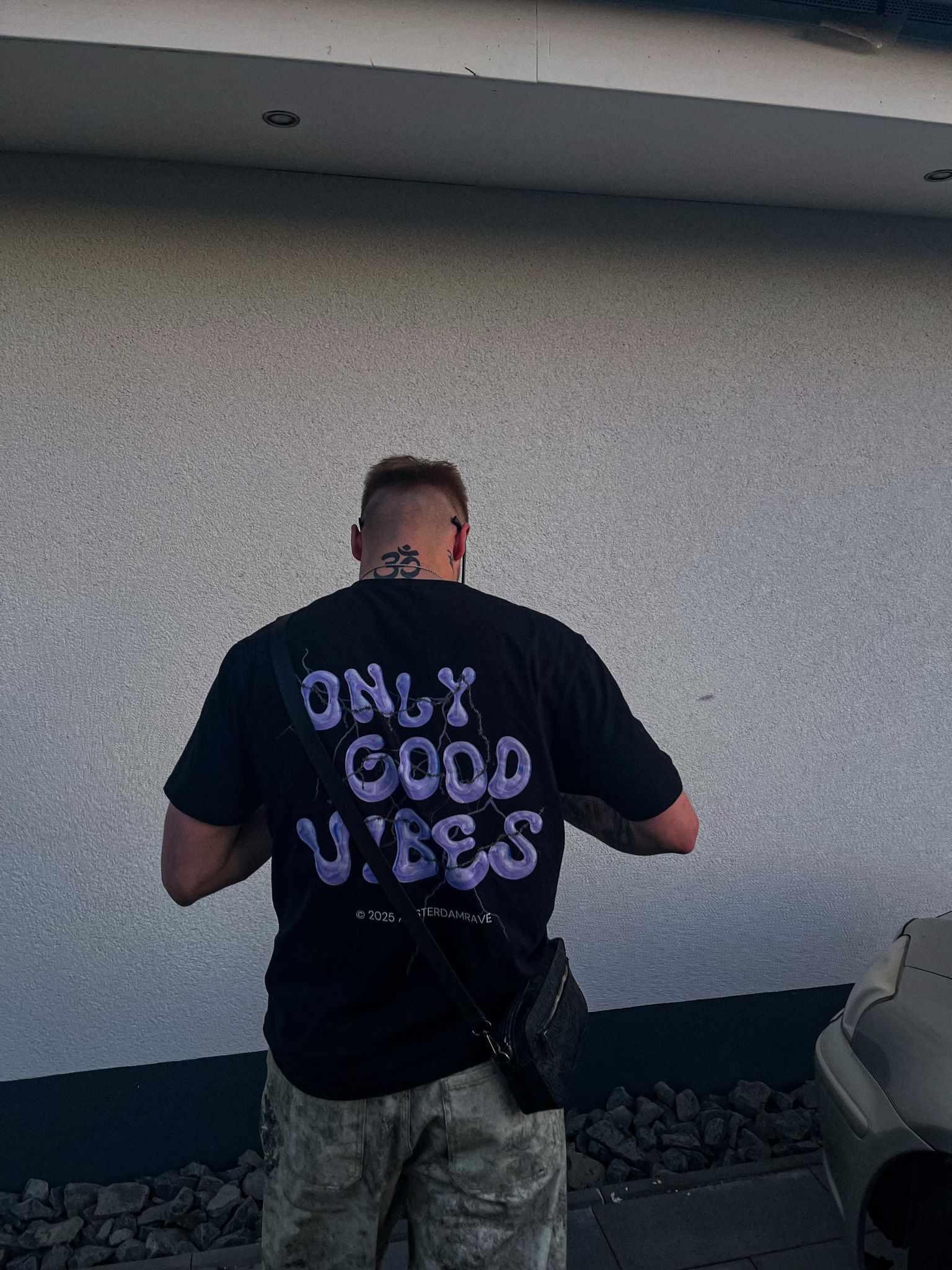 ONLY GOOD VIBES – Purple AmsterdamRave